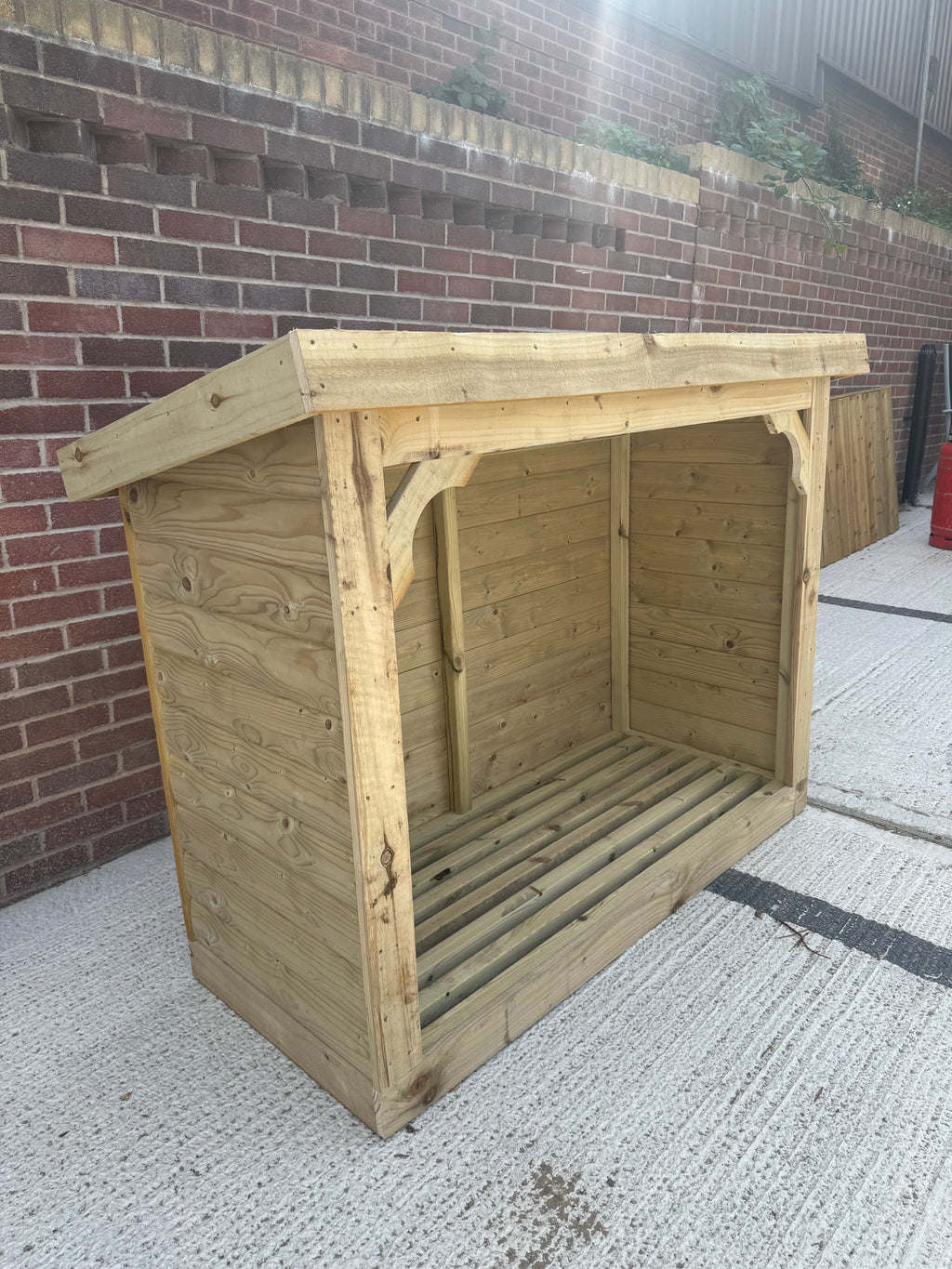 Log store