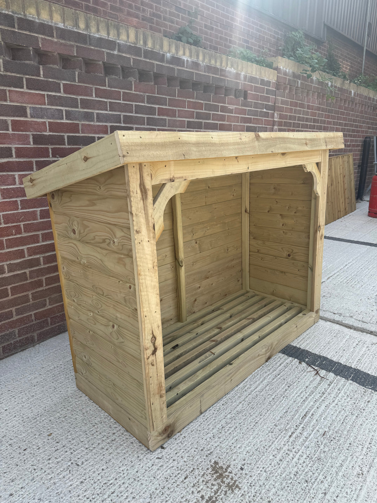 Log store