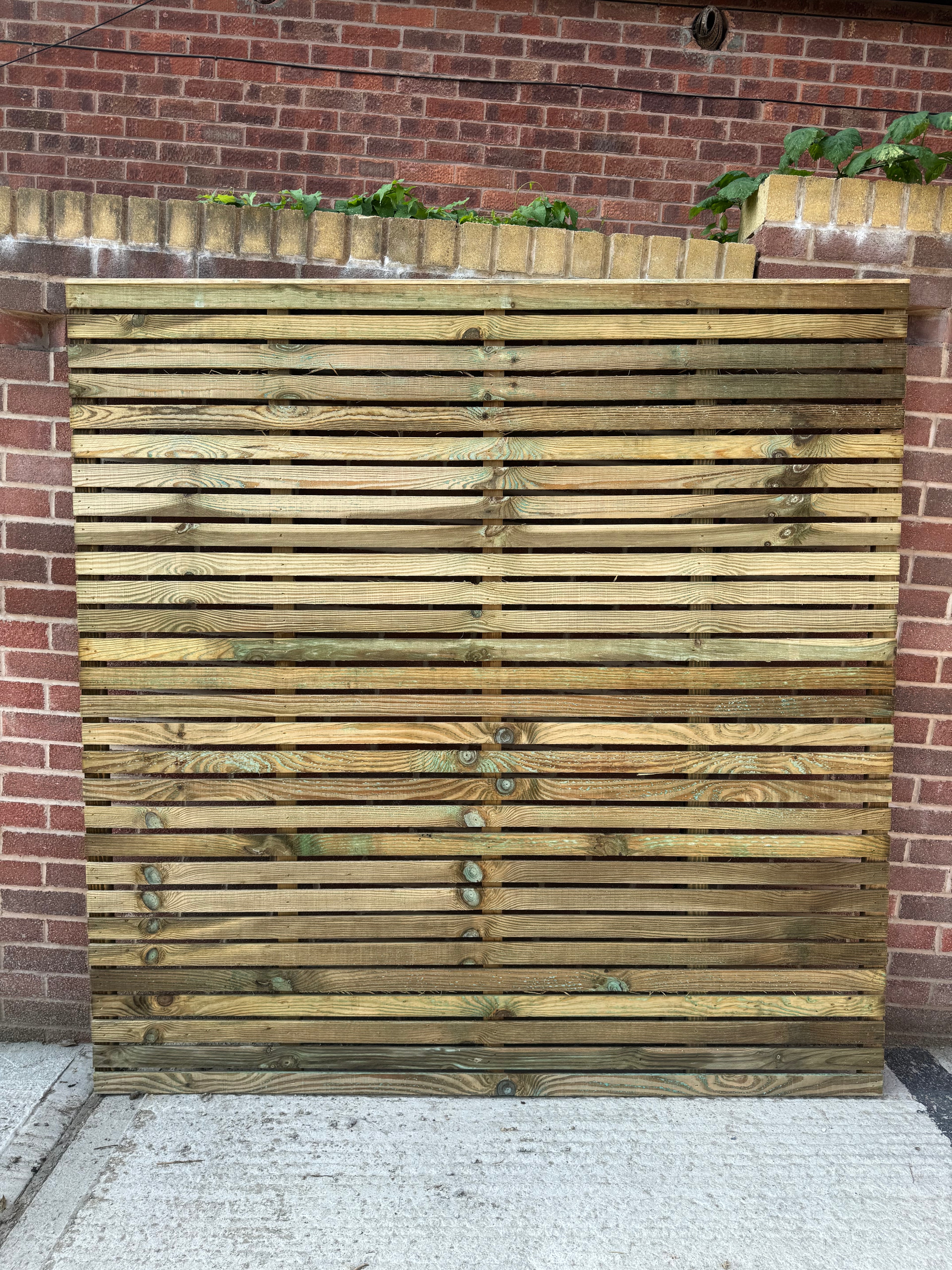 One side Latte Fence