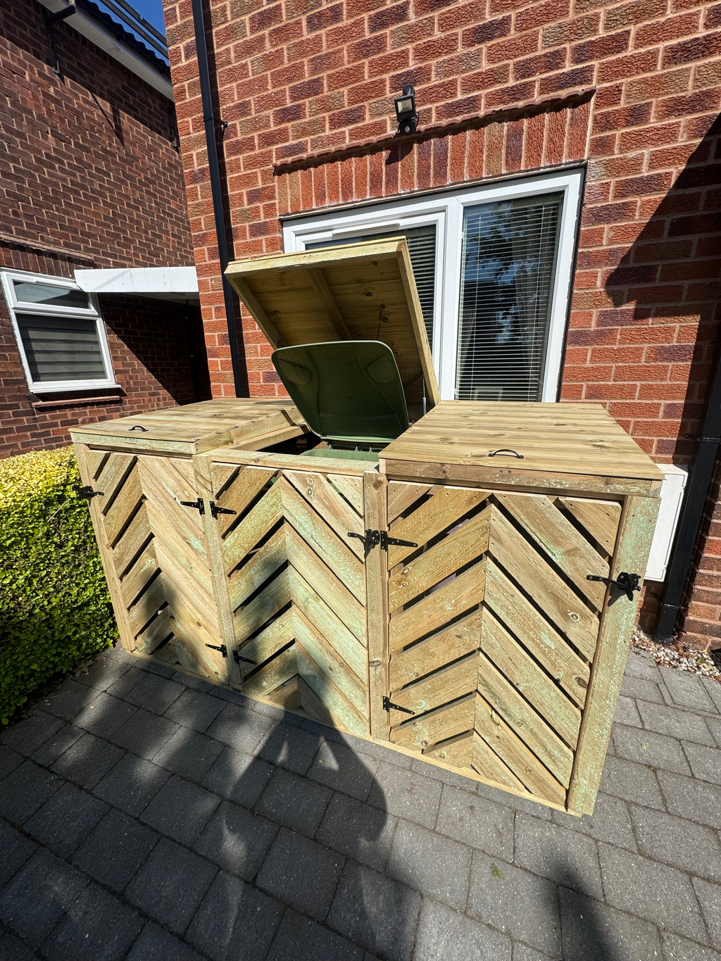 Herringbone Bin Store