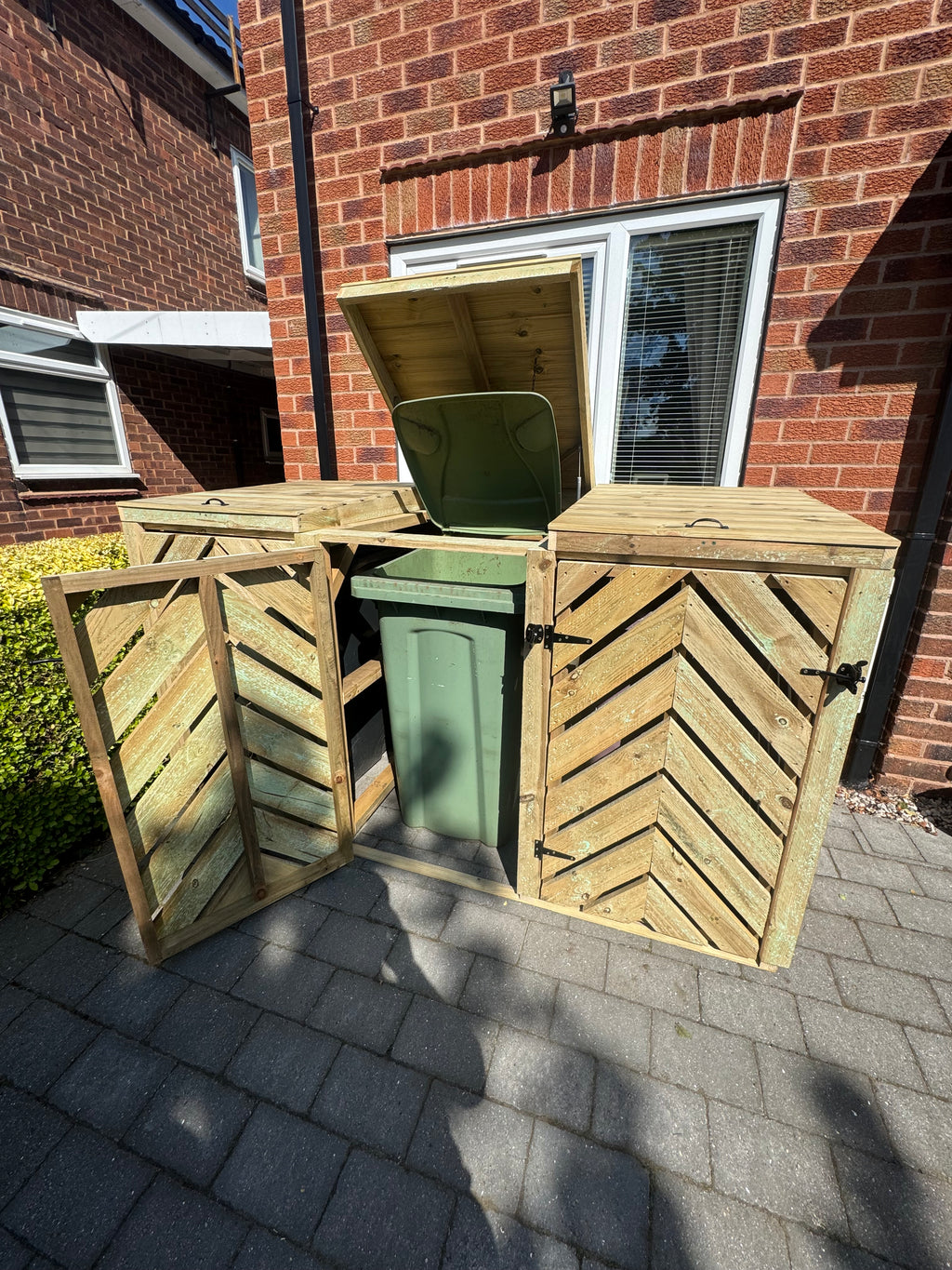 Herringbone Bin Store