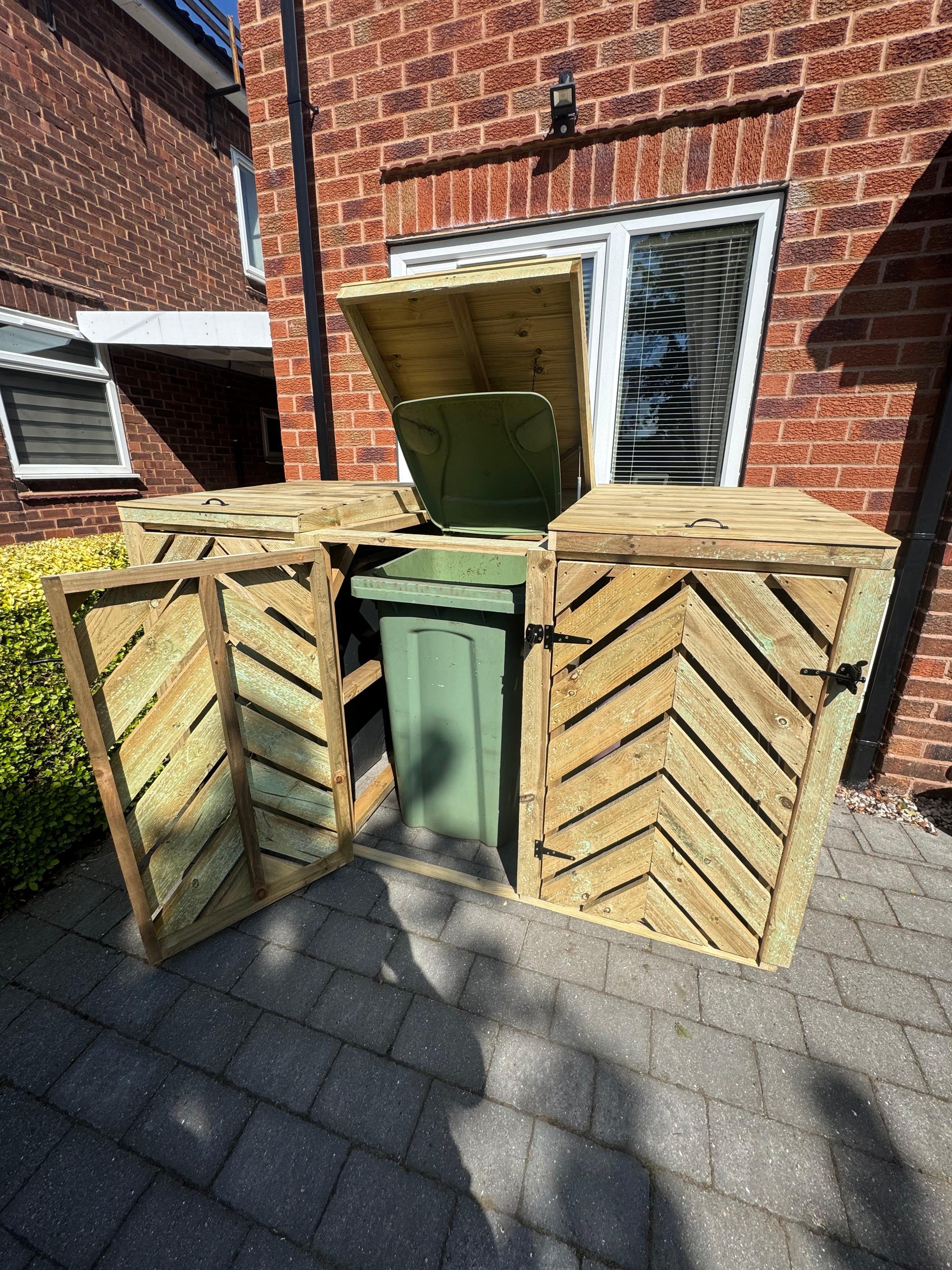 Herringbone Bin Store